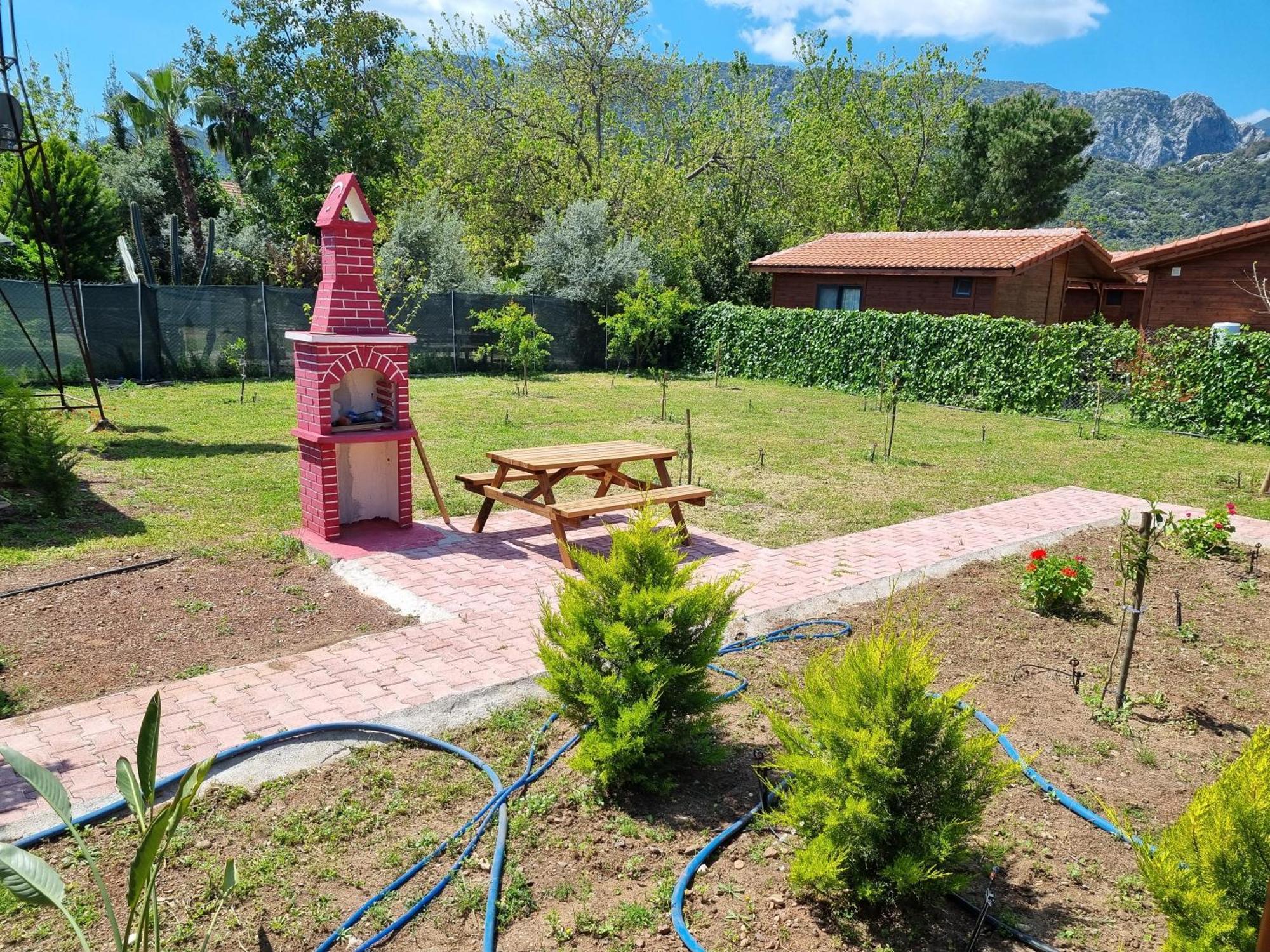 Ugur Pansiyon Bungalows Çıralı エクステリア 写真
